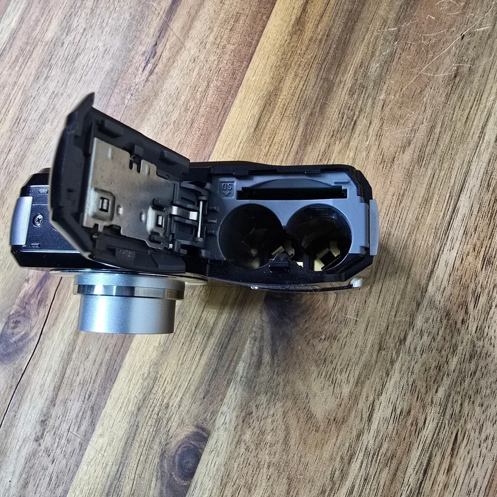 Samsung S860 Digital Camera Black 8.1MP 3x Zoom Compact Digicam PARTS REPAIR